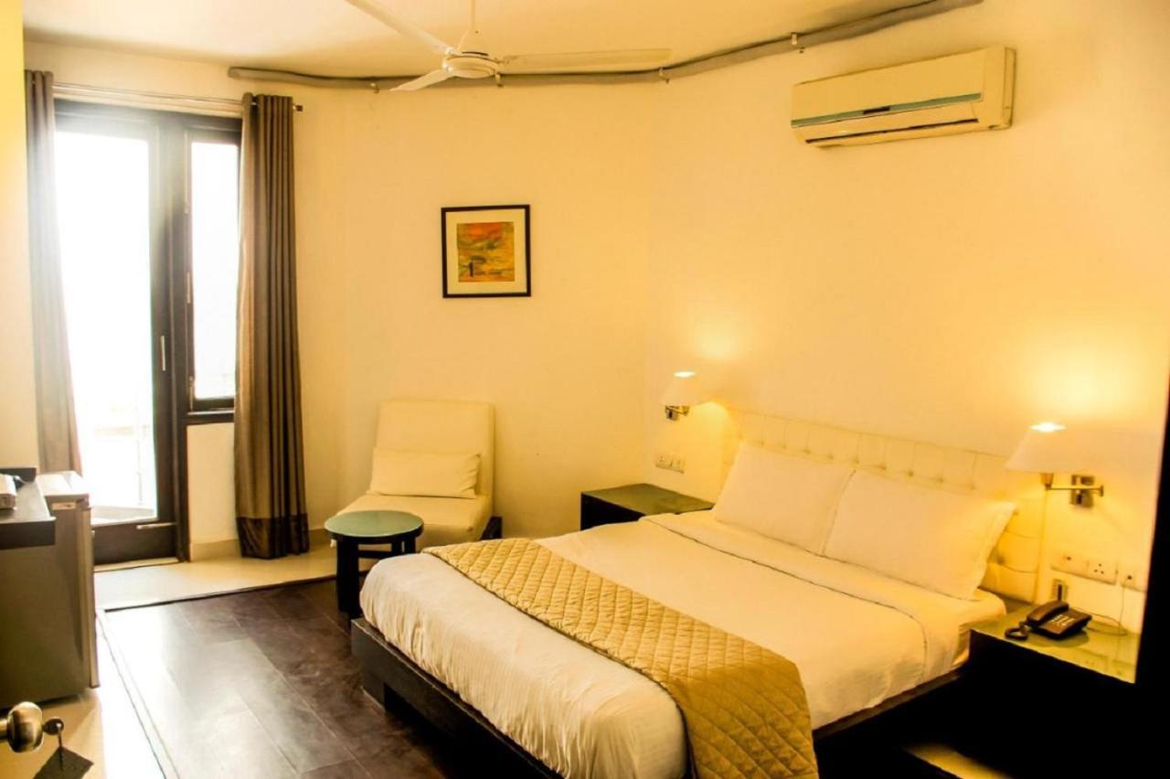 Hotel Diamond Tree At Saket Near Pvr Cinema New Delhi